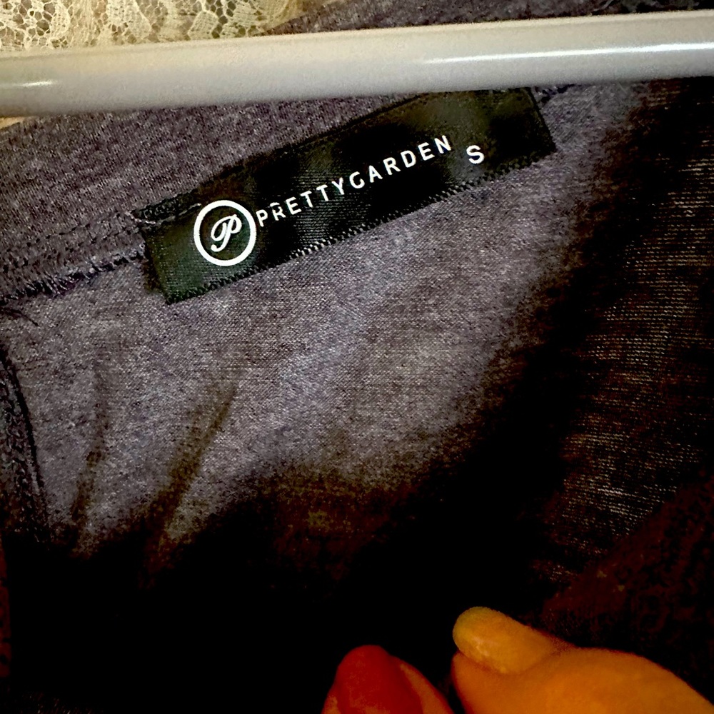 Selling a one piece jumper .